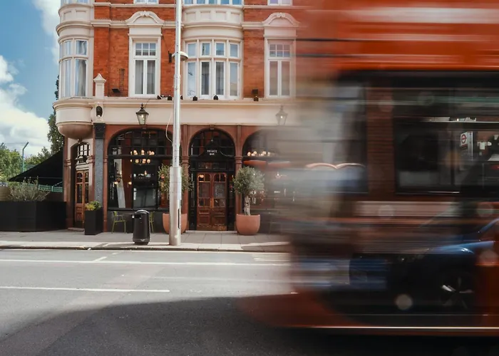 The Black Lion Pub & Boutique Guesthouse London